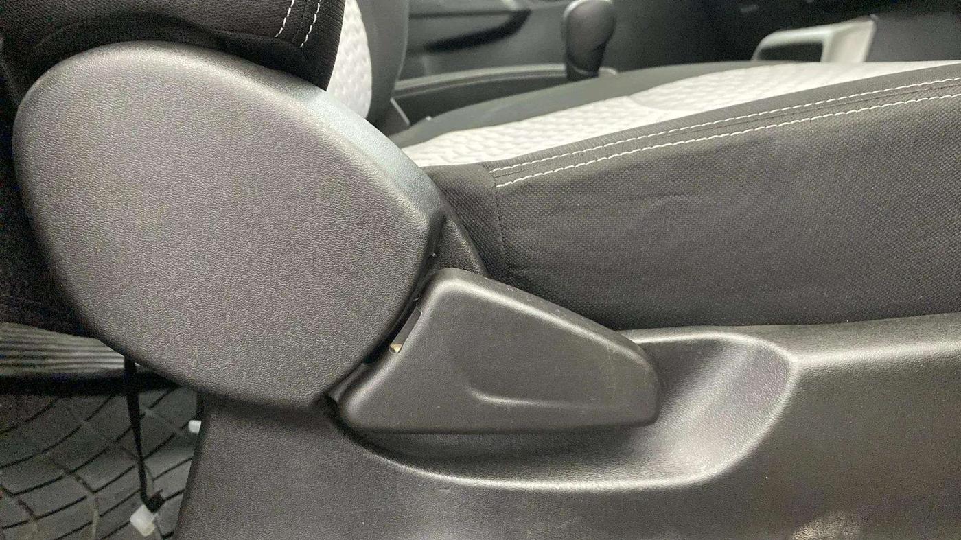 2020 Datsun Redi Go T(O) 1.0 AMT, Petrol, Automatic, 16,736 km, Driver Side Adjustment Panel