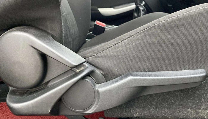 2016 Maruti Baleno ALPHA PETROL 1.2, Petrol, Manual, 71,989 km, Driver Side Adjustment Panel