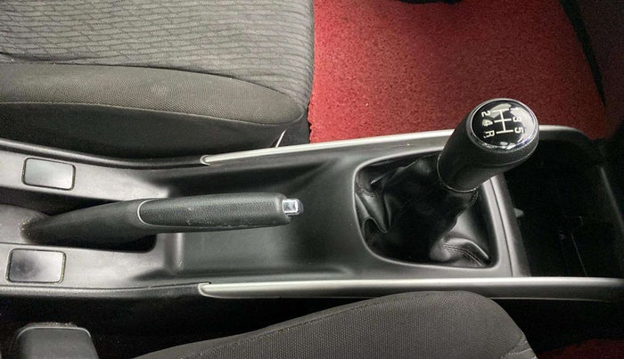 2016 Maruti Baleno ALPHA PETROL 1.2, Petrol, Manual, 71,989 km, Gear Lever
