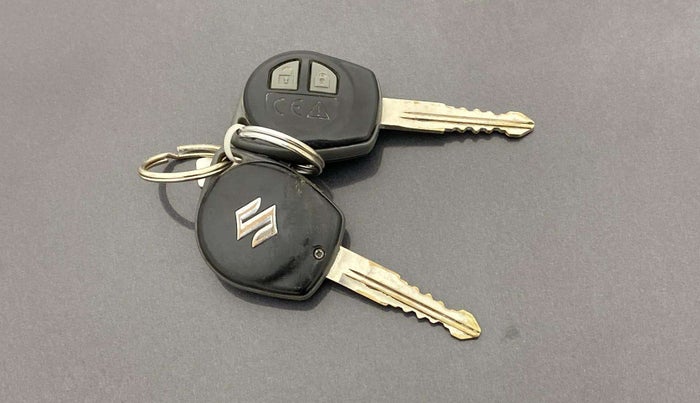 2018 Maruti Baleno DELTA PETROL 1.2, Petrol, Manual, 75,084 km, Key Close Up