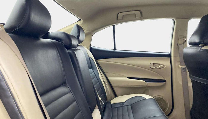 2019 Toyota YARIS J MT, Petrol, Manual, 64,362 km, Right Side Rear Door Cabin