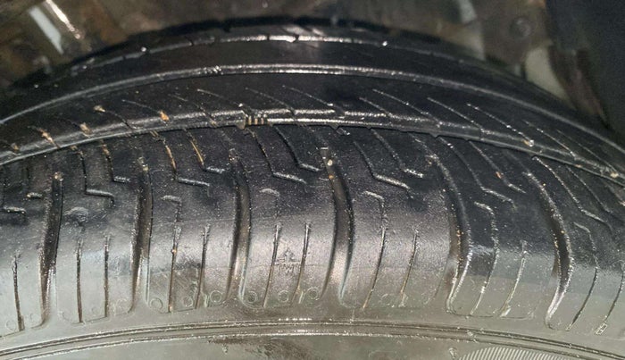 2019 Toyota YARIS J MT, Petrol, Manual, 64,362 km, Right Front Tyre Tread