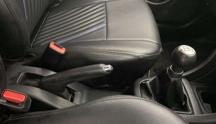2017 Maruti Swift VXI, Petrol, Manual, 34,288 km, Gear Lever