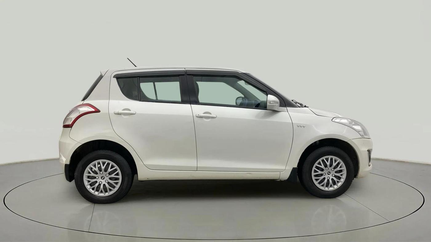 2017 Maruti Swift VXI, Petrol, Manual, 34,288 km, Right Side View