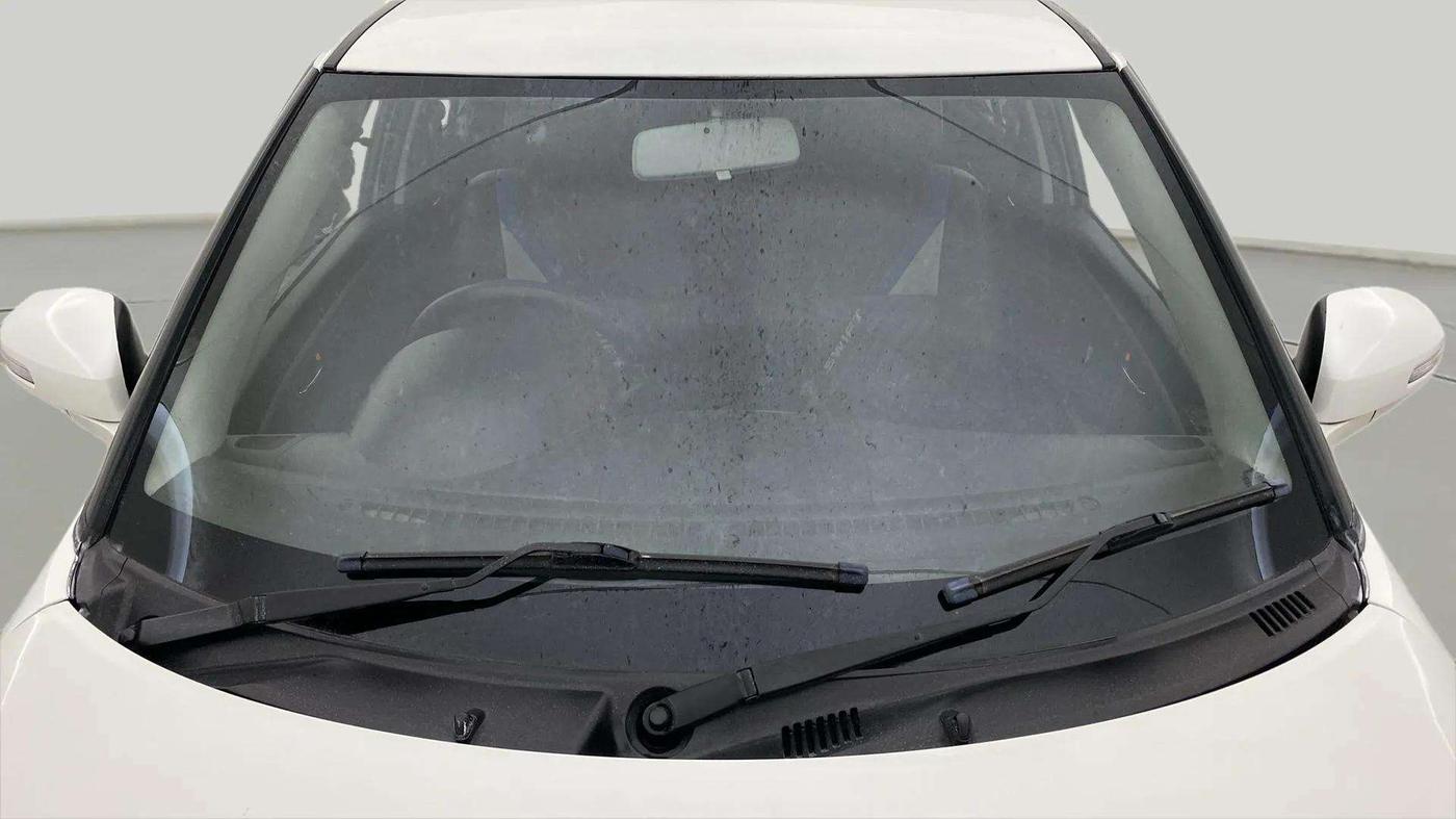 2017 Maruti Swift VXI, Petrol, Manual, 34,288 km, Front Windshield