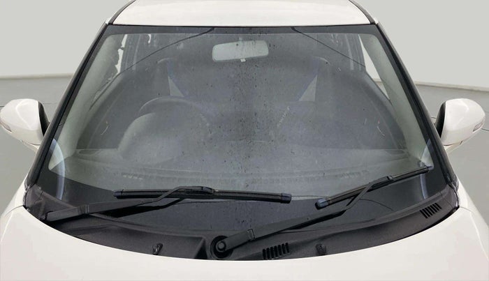 2017 Maruti Swift VXI, Petrol, Manual, 34,288 km, Front Windshield