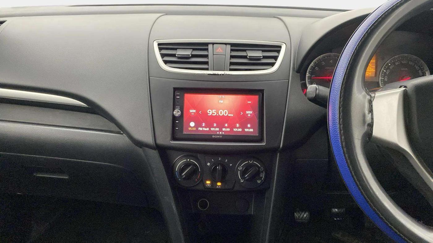 2017 Maruti Swift VXI, Petrol, Manual, 34,288 km, Air Conditioner