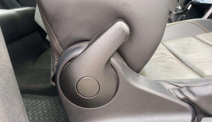 2022 Skoda KUSHAQ STYLE 1.5L TSI DSG (6 AIRBAGS), Petrol, Automatic, 47,831 km, Driver Side Adjustment Panel