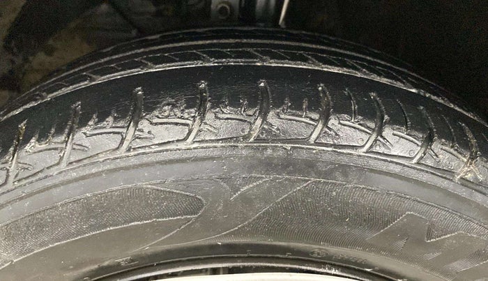 2018 Maruti Baleno DELTA PETROL 1.2, Petrol, Manual, 73,129 km, Right Front Tyre Tread