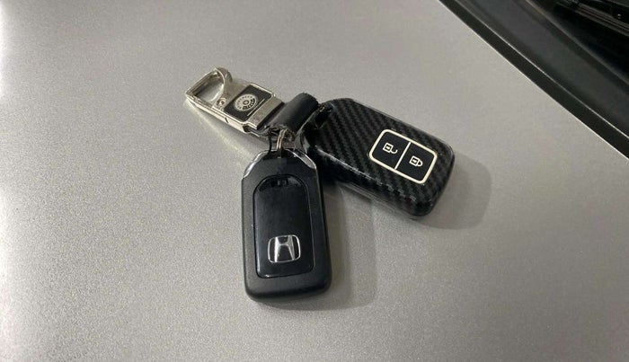 2018 Honda BR-V 1.5L I-VTEC V, Petrol, Manual, 69,398 km, Key Close Up