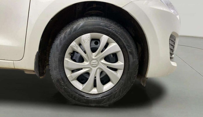 2022 Maruti Swift VXI AMT, Petrol, Automatic, 29,387 km, Right Front Wheel