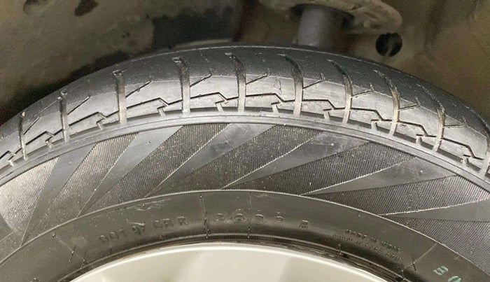 2022 Maruti Swift VXI AMT, Petrol, Automatic, 29,387 km, Left Rear Tyre Tread