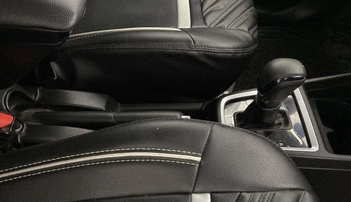 2022 Maruti Swift VXI AMT, Petrol, Automatic, 29,387 km, Gear Lever