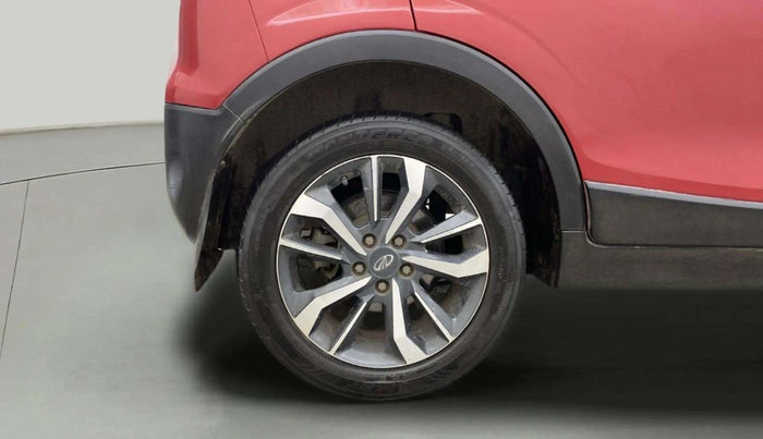 2021 Mahindra XUV300 W8 (O) 1.5 DIESEL AMT, Diesel, Automatic, 61,466 km, Right Rear Wheel