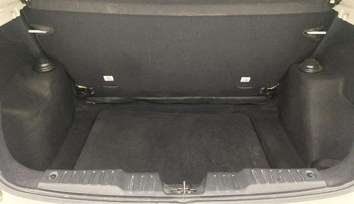 2022 Tata ALTROZ XM PLUS PETROL, Petrol, Manual, 53,848 km, Boot Inside