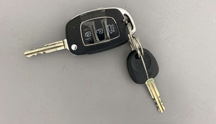 2017 Hyundai Elite i20 MAGNA 1.2, Petrol, Manual, 21,001 km, Key Close Up