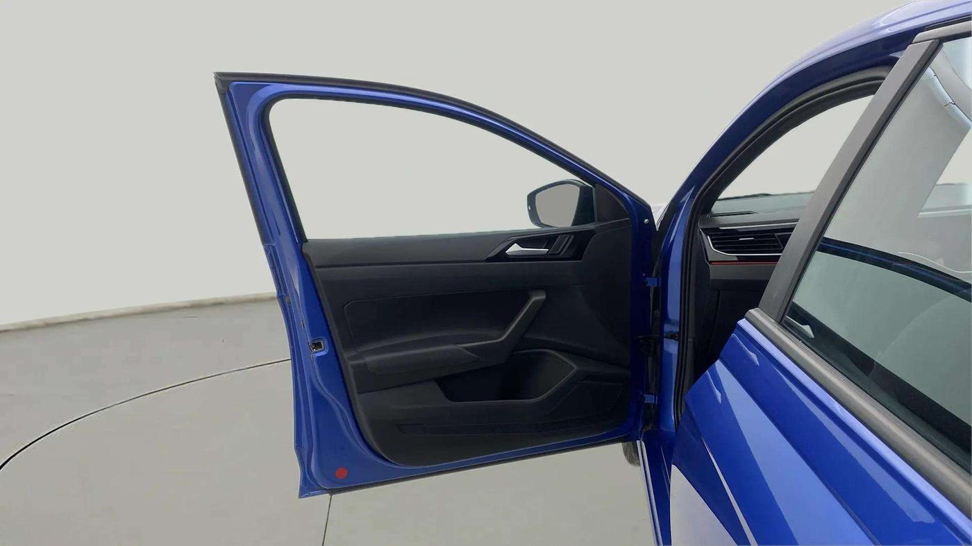 2024 Volkswagen VIRTUS GT Line 1.0 TSI MT, Petrol, Manual, 9,735 km, LHS Front Door