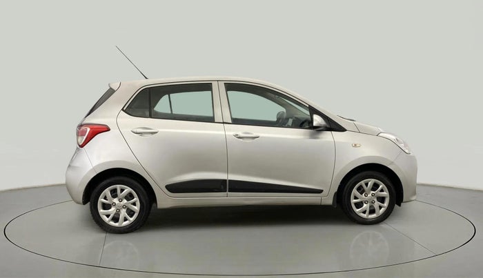 2017 Hyundai Grand i10 MAGNA 1.2 KAPPA VTVT, Petrol, Manual, 21,027 km, Right Side View