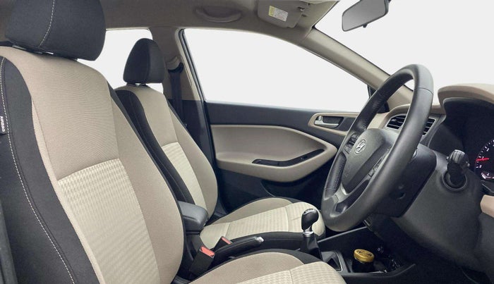 2020 Hyundai Elite i20 ASTA 1.2 (O), Petrol, Manual, 28,087 km, Right Side Front Door Cabin