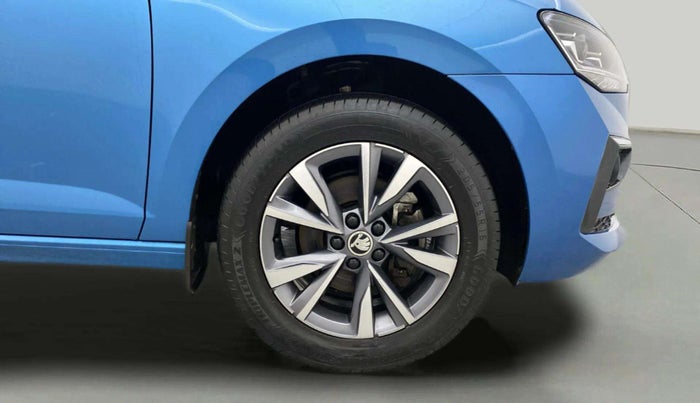 2022 Skoda SLAVIA STYLE 1.0L TSI MT, Petrol, Manual, 38,184 km, Right Front Wheel