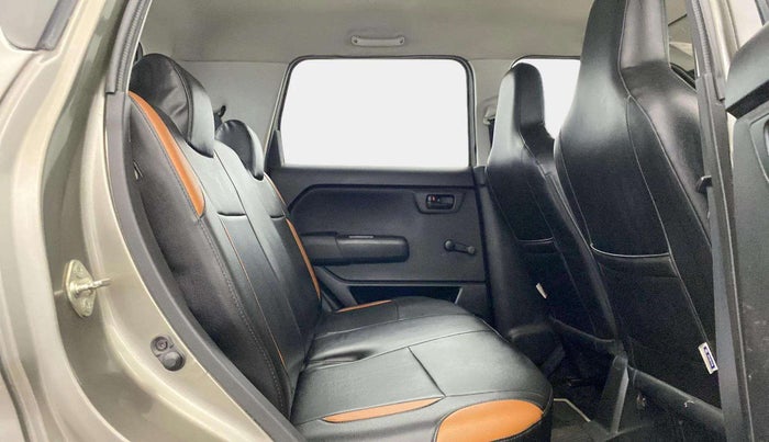 2019 Maruti New Wagon-R LXI CNG 1.0, CNG, Manual, 27,914 km, Right Side Rear Door Cabin