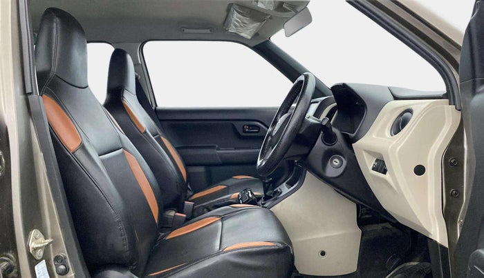 2019 Maruti New Wagon-R LXI CNG 1.0, CNG, Manual, 27,914 km, Right Side Front Door Cabin