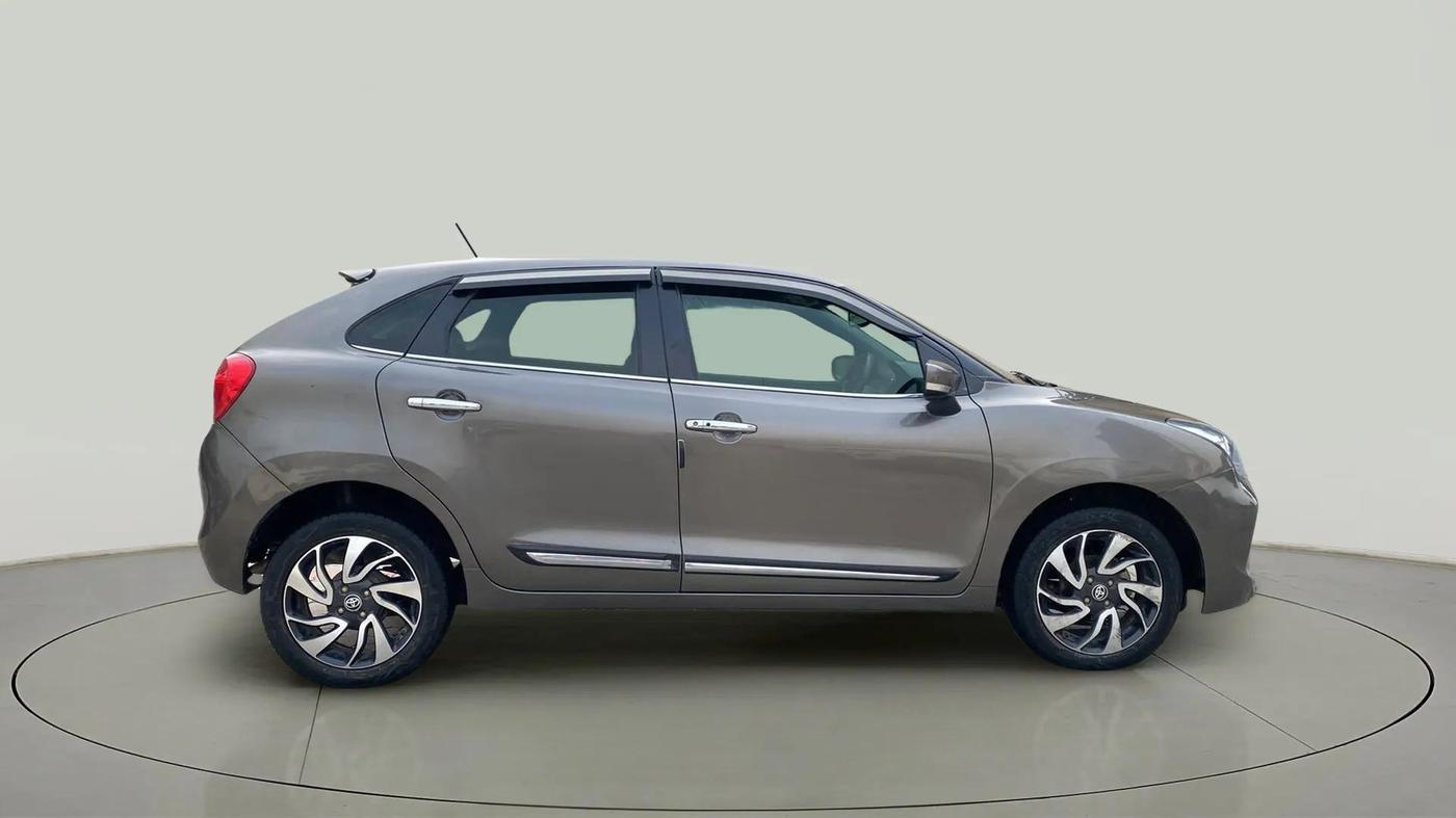 2021 Toyota Glanza V, Petrol, Manual, 58,495 km, Right Side View