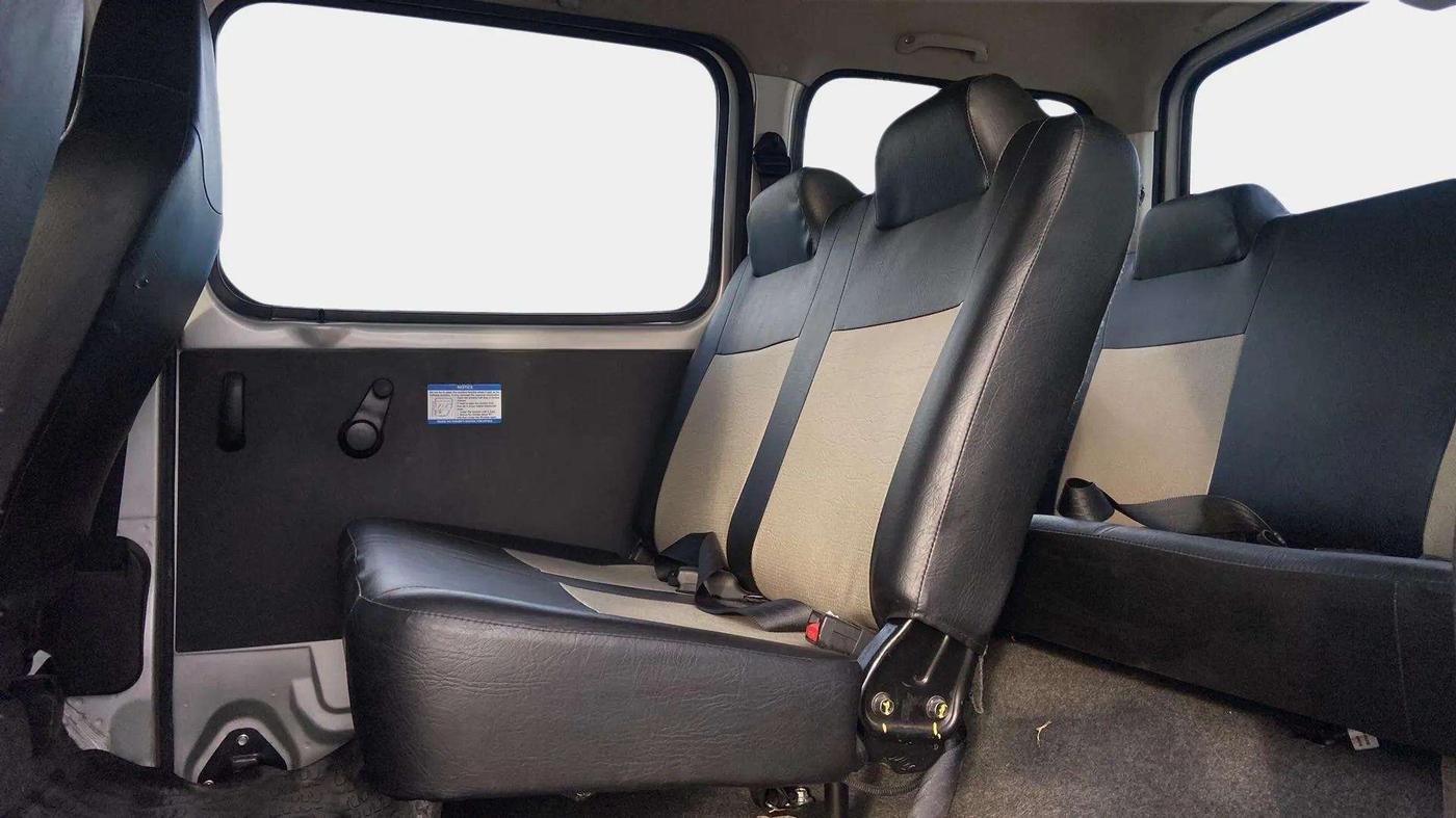 2023 Maruti Eeco 7 STR STD 1.2, Petrol, Manual, 16,372 km, Right Side Rear Door Cabin