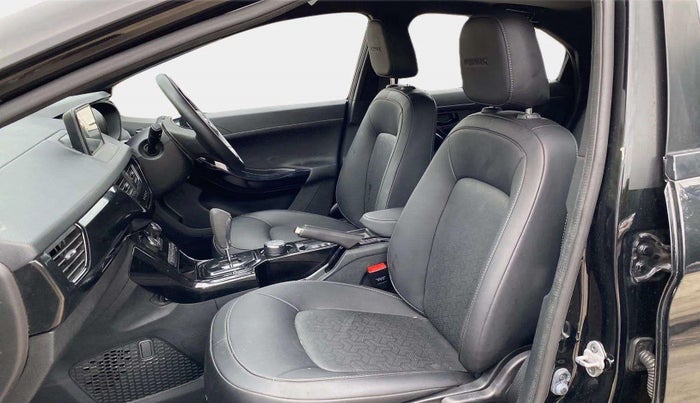 2023 Tata NEXON XZA PLUS LUX SUNROOF DARK PETROL, Petrol, Automatic, 25,647 km, Right Side Front Door Cabin