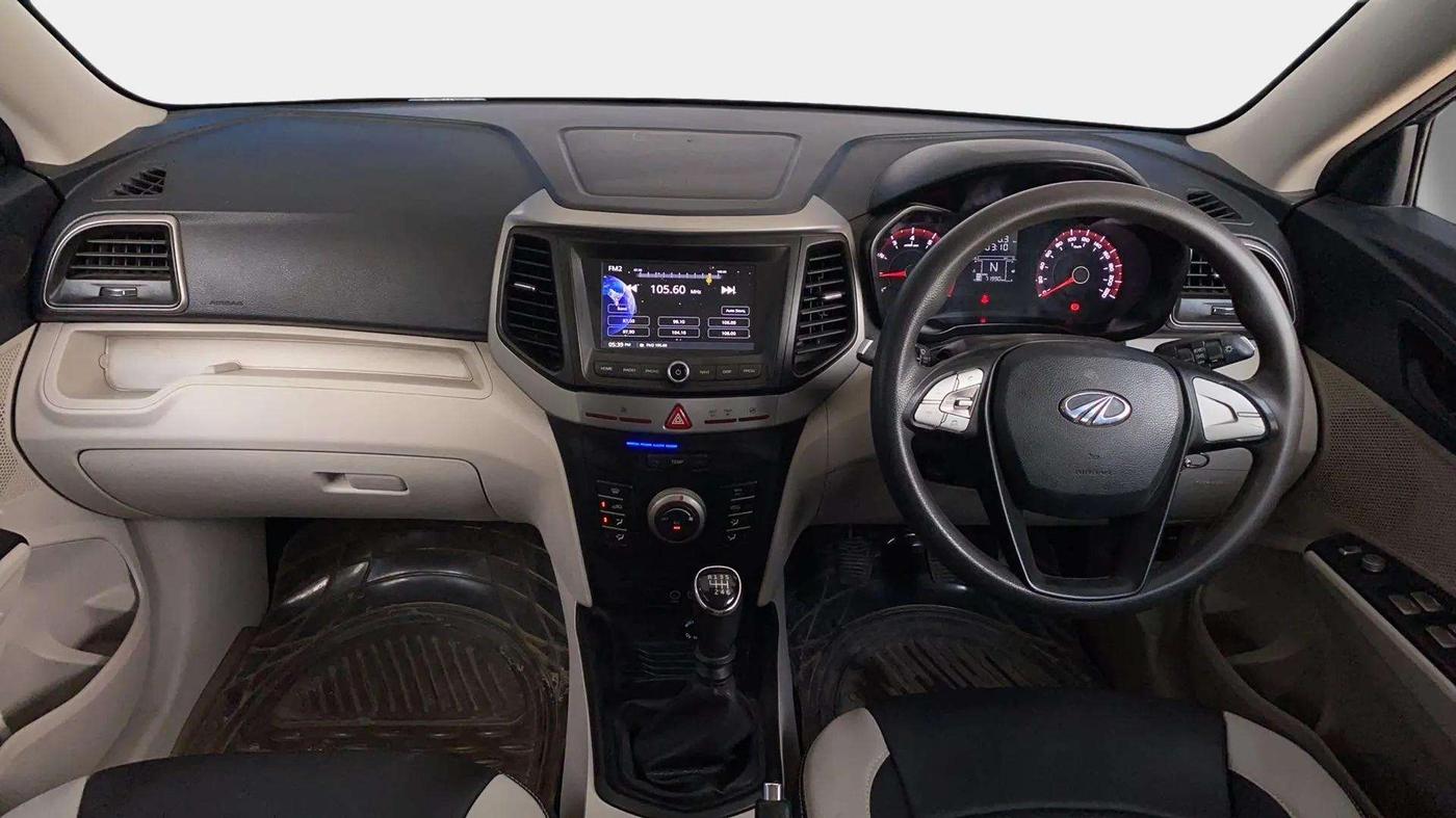 2019 Mahindra XUV300 W6 1.2 PETROL, Petrol, Manual, 71,944 km, Dashboard
