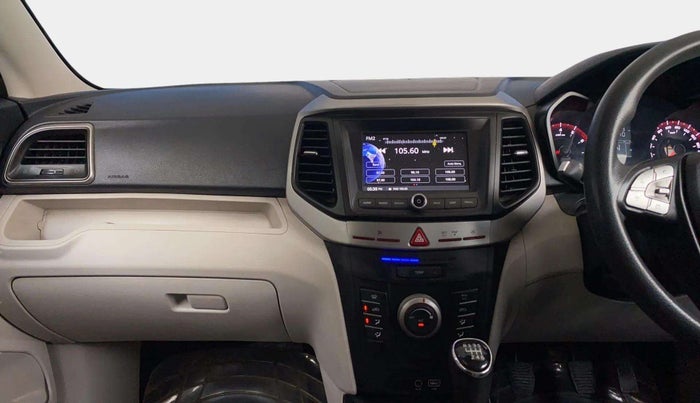 2019 Mahindra XUV300 W6 1.2 PETROL, Petrol, Manual, 71,944 km, Air Conditioner