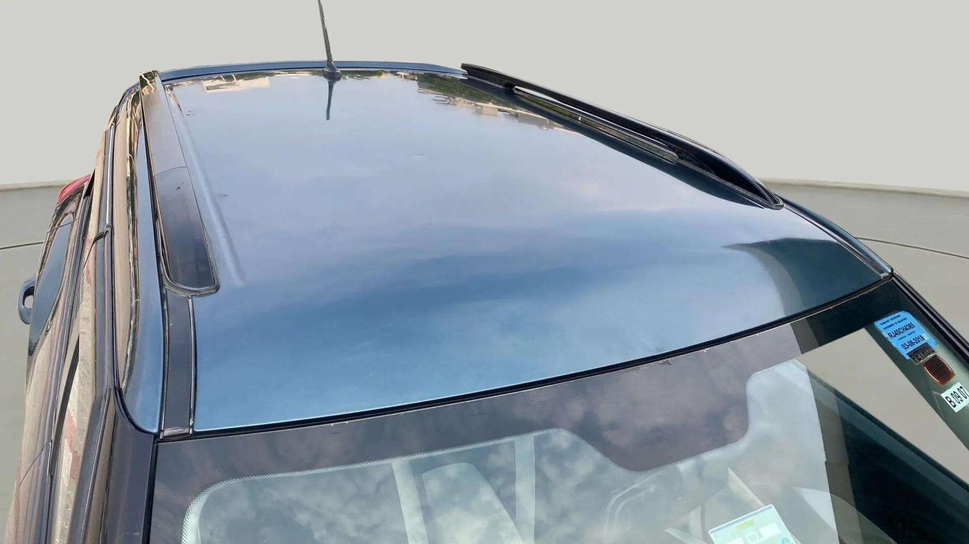 2019 Mahindra XUV300 W6 1.2 PETROL, Petrol, Manual, 71,944 km, Roof