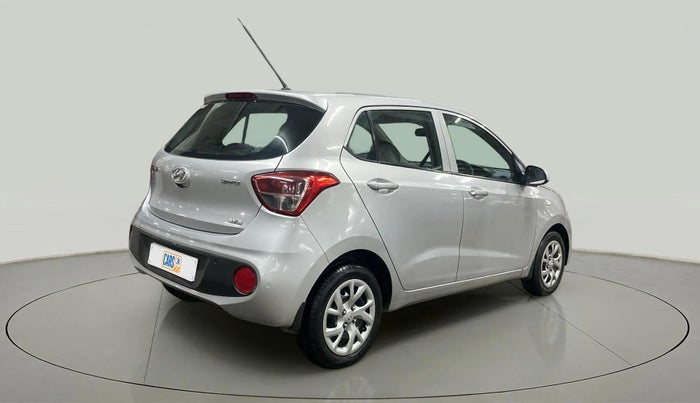 2017 Hyundai Grand i10 SPORTZ 1.2 KAPPA VTVT, Petrol, Manual, 4,112 km, Right Back Diagonal