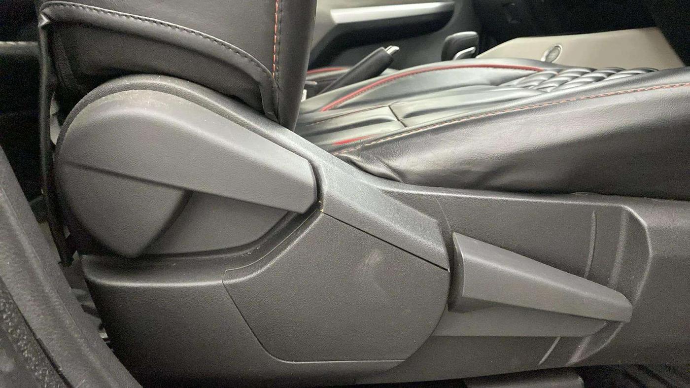 2022 Nissan MAGNITE XV TURBO CVT, Petrol, Automatic, 23,962 km, Driver Side Adjustment Panel