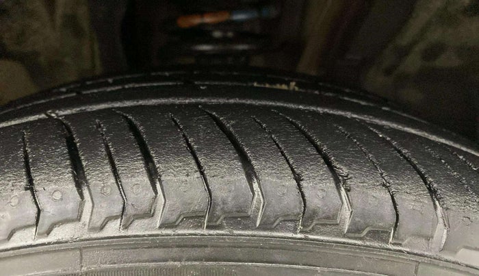 2022 Nissan MAGNITE XV TURBO CVT, Petrol, Automatic, 23,779 km, Right Front Tyre Tread