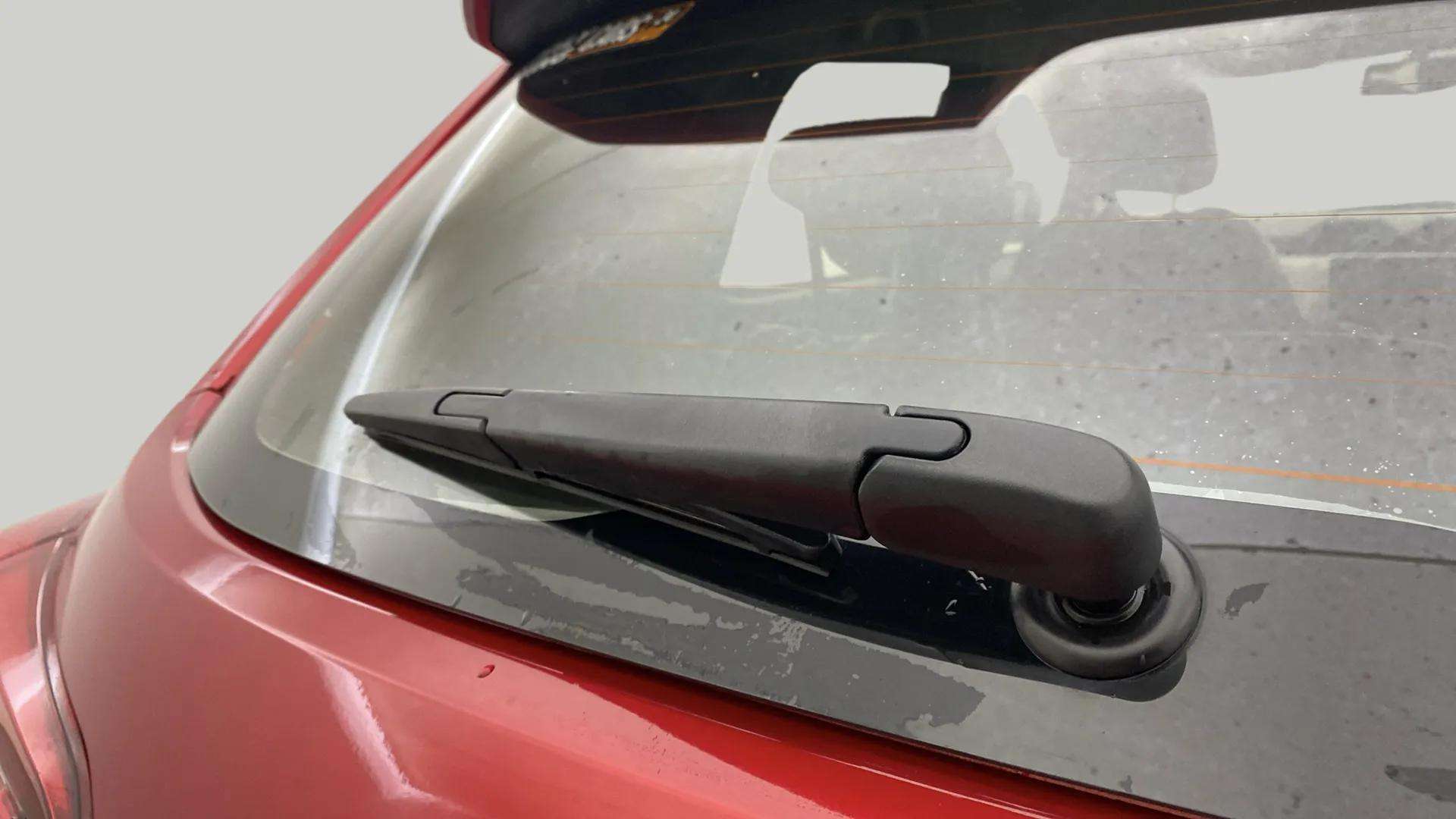 Rear-windshield-wiper-blade-24
