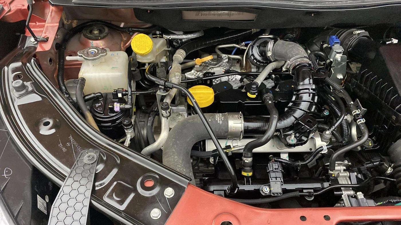 2022 Nissan MAGNITE XV TURBO CVT, Petrol, Automatic, 23,962 km, Engine View - Right