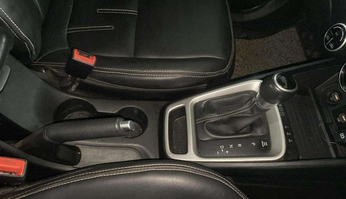 2019 Hyundai VENUE SX PLUS 1.0 TURBO DCT, Petrol, Automatic, 65,777 km, Gear Lever
