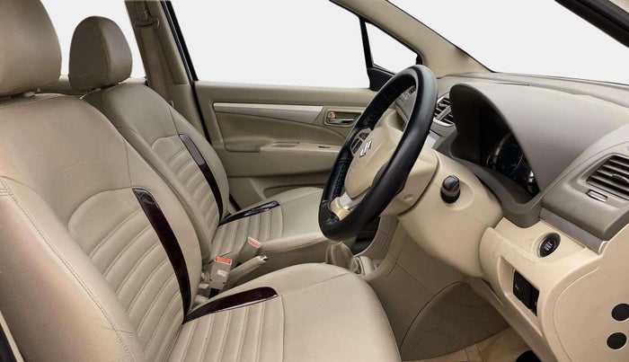 2016 Maruti Ertiga ZXI+, Petrol, Manual, 67,378 km, Right Side Front Door Cabin