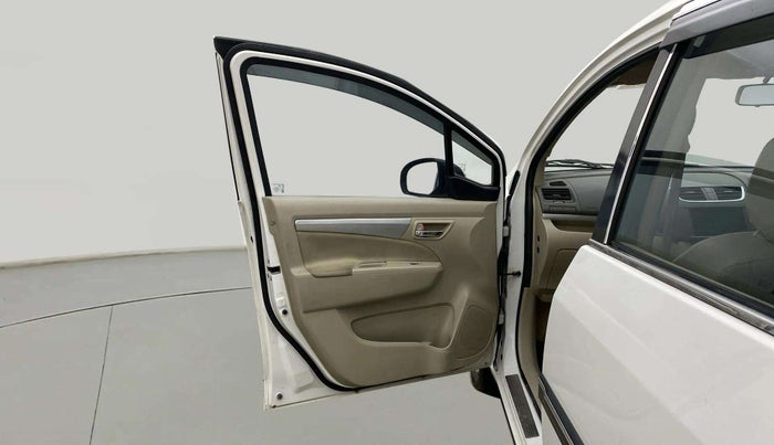 2016 Maruti Ertiga ZXI+, Petrol, Manual, 67,378 km, LHS Front Door