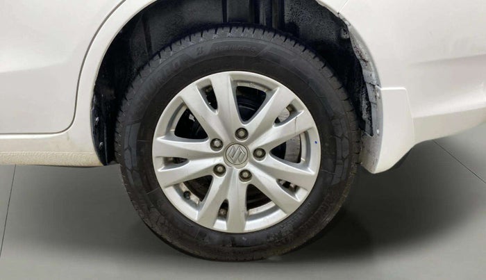 2016 Maruti Ertiga ZXI+, Petrol, Manual, 67,378 km, Left Rear Wheel