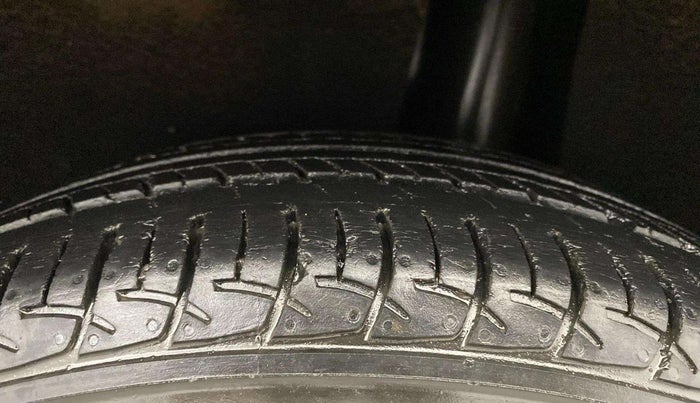 2021 Maruti Baleno DELTA PETROL 1.2, Petrol, Manual, 58,587 km, Left Rear Tyre Tread