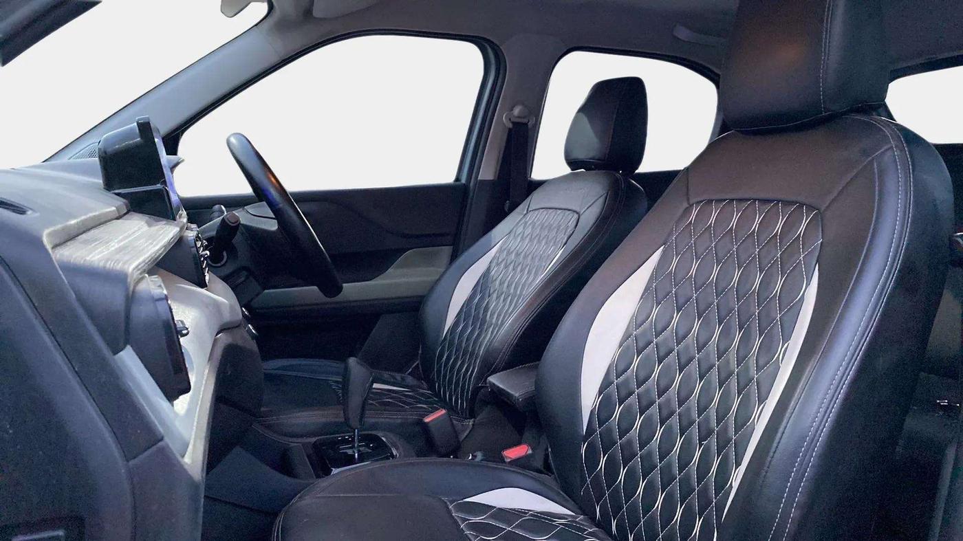 2023 Tata PUNCH ADVENTURE AMT, Petrol, Automatic, 22,343 km, Right Side Front Door Cabin