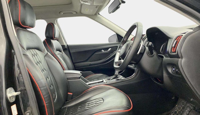 2022 Hyundai Creta SX (O) IVT KNIGHT 1.5 PETROL, Petrol, Automatic, 31,576 km, Right Side Front Door Cabin