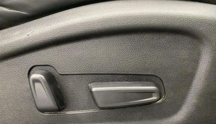 2022 Hyundai Creta SX (O) IVT KNIGHT 1.5 PETROL, Petrol, Automatic, 31,576 km, Driver Side Adjustment Panel