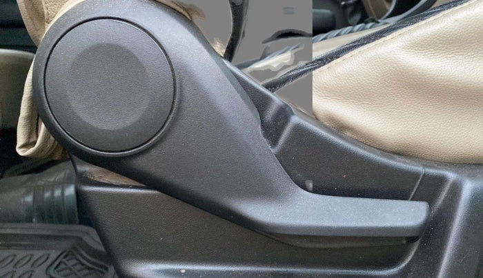 2021 Maruti New Wagon-R LXI CNG 1.0, CNG, Manual, 41,031 km, Driver Side Adjustment Panel