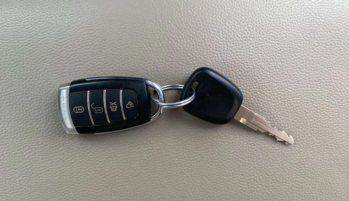 2021 Maruti New Wagon-R LXI CNG 1.0, CNG, Manual, 41,031 km, Key Close Up