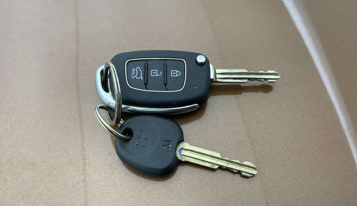 2017 Hyundai i20 Active 1.2 S, Petrol, Manual, 36,239 km, Key Close Up
