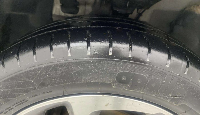 2017 Hyundai Elite i20 ASTA 1.2 (O), Petrol, Manual, 93,080 km, Left Front Tyre Tread