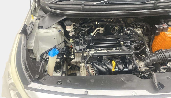 2017 Hyundai Elite i20 ASTA 1.2 (O), Petrol, Manual, 93,080 km, Engine View - Right